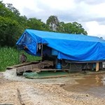 Duas pessoas são presas em draga ilegal de mineração em Conceição do Rio Verde