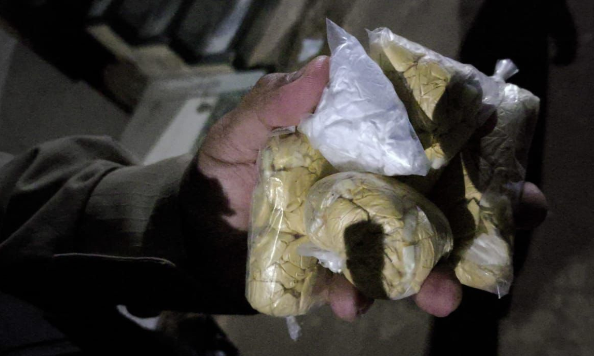 PMMG prende homem por tráfico e apreende grande quantidade de droga