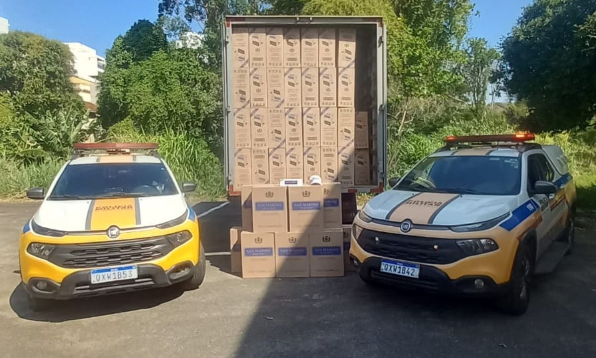 PMR apreende carga de R$ 175 mil em cigarros clandestinos em Rio Pomba (MG)