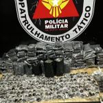 Foragido de 29 anos é preso com ecstasy, haxixe e skunk em Sabará, na Grande BH