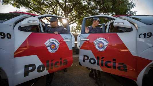 PMs em patrulhamento fizeram um cerco e prenderam três dos cinco suspeitos