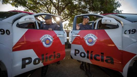 PMs em patrulhamento fizeram um cerco e prenderam três dos cinco suspeitos