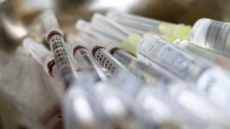 Pneumococo: Nova vacina contra bactéria que causa pneumonia e meningite chega à rede privada