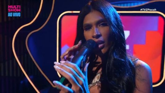 Pocah homenageou MC Sabrina durante o programa TVZ