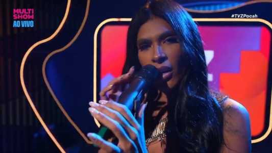 Pocah homenageou MC Sabrina durante o programa TVZ