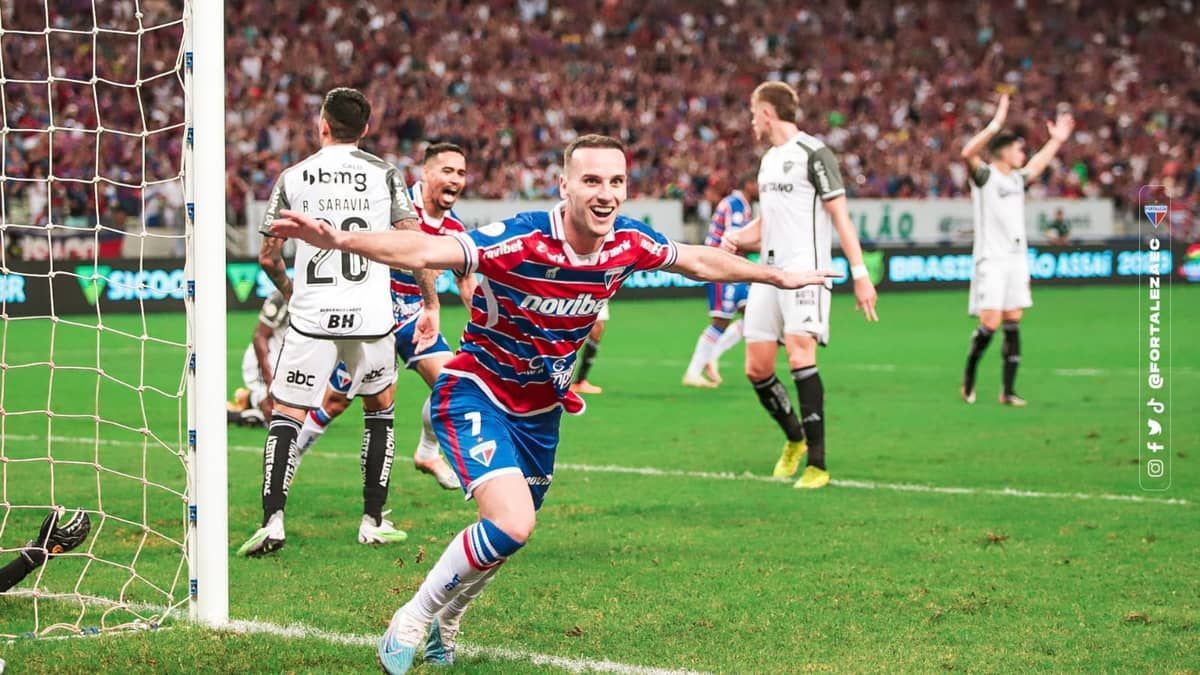 Atlético leva dois gols no segundo tempo e perde para o Fortaleza no Brasileiro