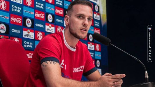 Pochettino em entrevista coletiva concedida nesta quarta-feira (30), no CT do Fortaleza