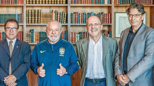 Pochmann (dir.) esteve em comitiva que se reuniu com Lula