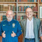 Lula se reúne com Pochmann e debate iniciativa que tem participação dos EUA