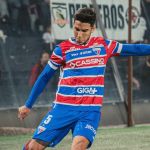 Jogador que deixou o Fortaleza acerta com adversário do Leão na Libertadores