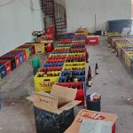 Polícia apreende mais de 3 mil garrafas de cerveja falsificadas em galpão em Betim, na Grande BH