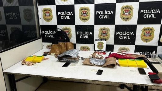 Polícia apreendeu 16 kg de cocaína com os cinco suspeitos