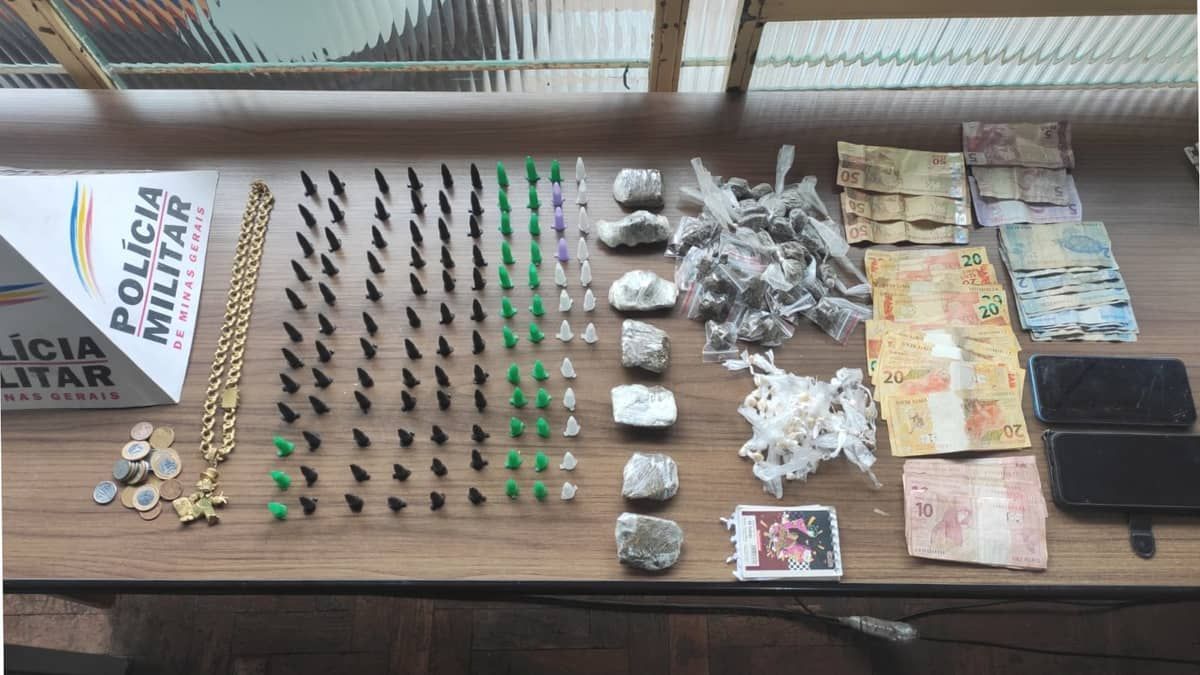 Ocorrência policial resulta em apreensão de drogas e detenção de jovem