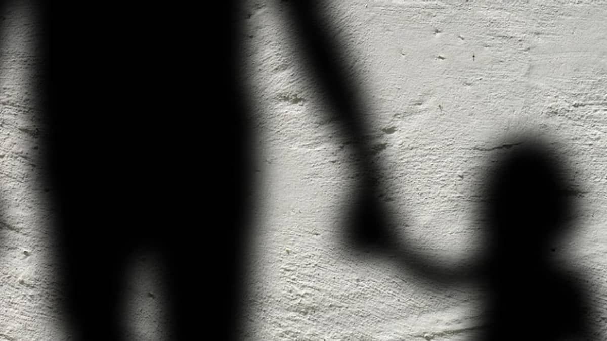 Homem é preso na Grande BH suspeito de obrigar criança de 6 anos a fazer sexo oral nele