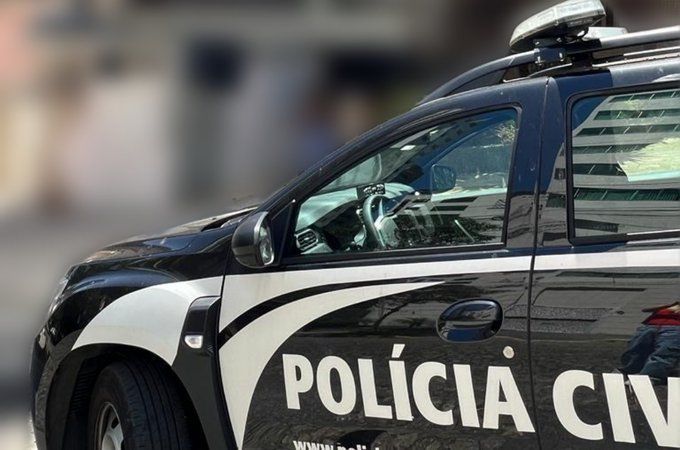 Homem mata mulher e morre após se jogar na frente de caminhão em Betim