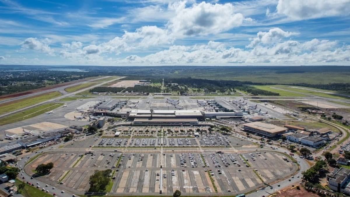 Polícia Federal busca suspeitos de financiarem invasão e atentado à bomba ao aeroporto de Brasília 