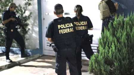 Polícia Federal cumpriu mandados de prisão e busca e apreensão contra quadrilha que compravam e vendia ouro ilegal