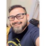 Polícia identifica e procura por homem que matou radialista a tiros durante programa ao vivo
