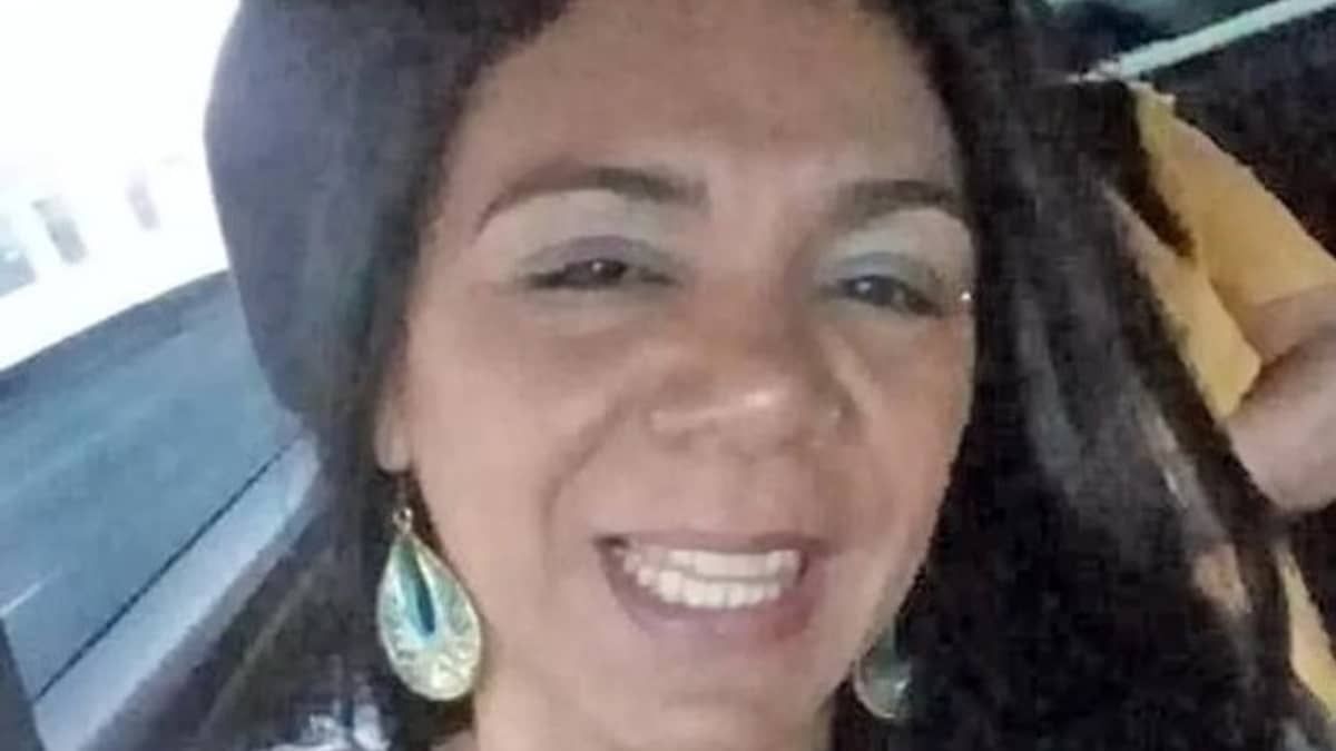 Mulher morre após comer bombons que ganhou de presente de aniversário  
