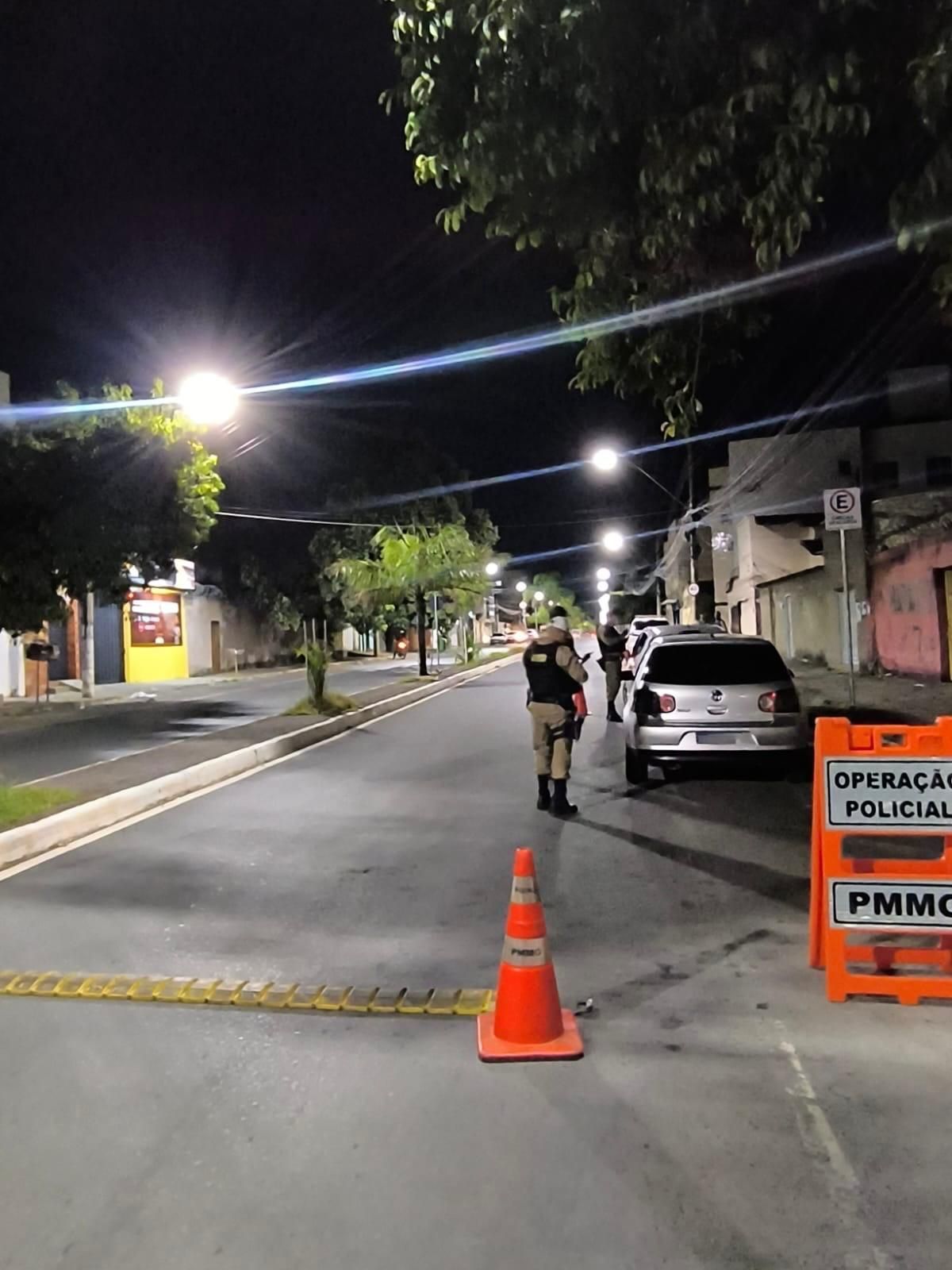 Polícia Militar apreende veículos durante operação de trânsito em Montes Claros