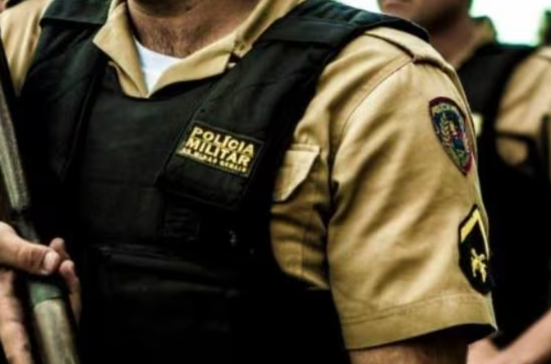 Policial militar é assaltado em Ribeirão das Neves (MG) e tem arma roubada