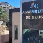 Baleado invade igreja evangélica sangrando, pede socorro e escapa dos bandidos em Ibirité