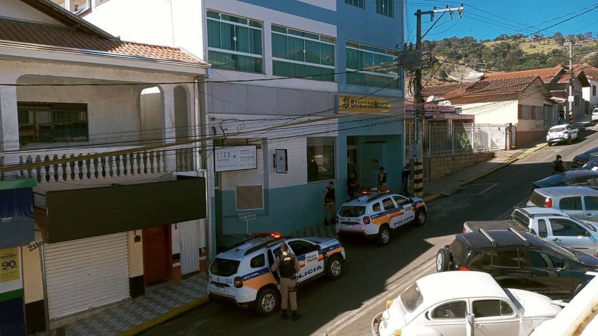 Gerente de banco e familiares são rendidos por bandidos no Sul de Minas 