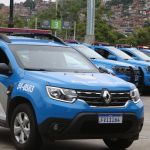 Policial morre baleado em confronto com criminosos no Rio; PM procura autores