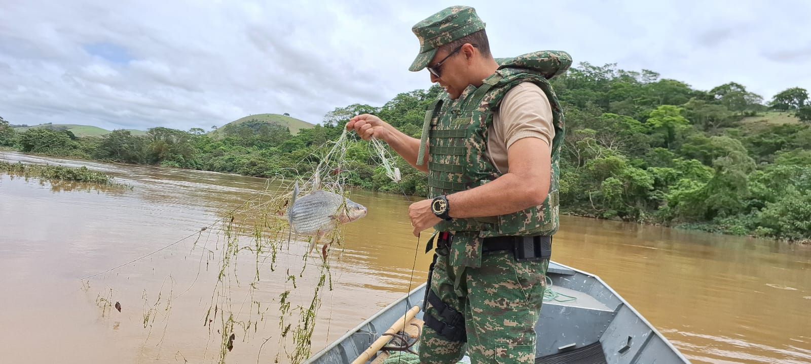 Operação da PM apreende 47 redes de pesca na Zona da Mata
