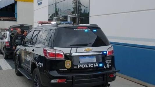 Polícia prende ao menos 16 em operação contra organização criminosa em SP.