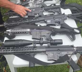 Polícia prende sete suspeitos de milícia em festa que homenageava criminosos no Rio
