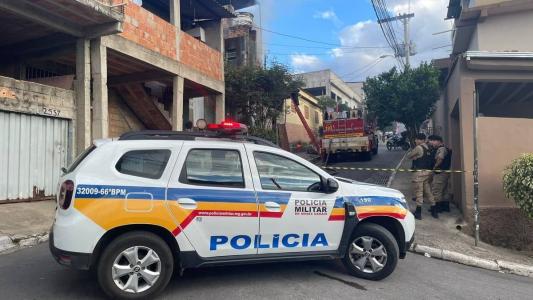 Policiais acompanham trabalho do Corpo de Bombeiros