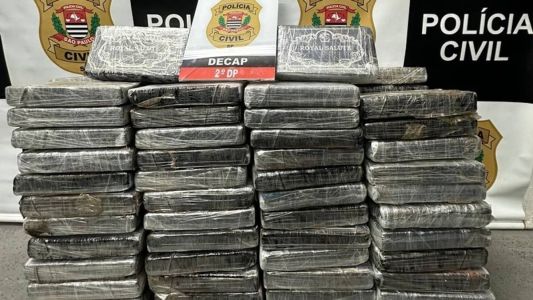 Policiais apreenderam cerca de 100 kg de cocaína