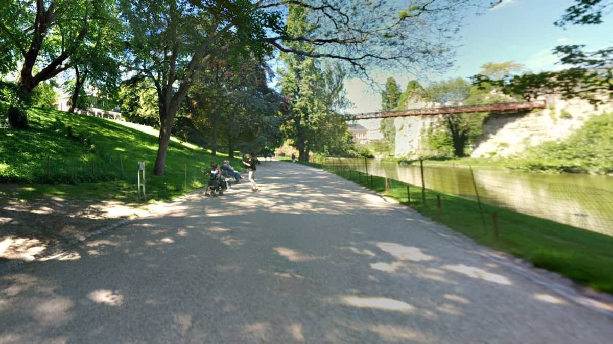 Cabeça de mulher esquartejada é encontrada em área nobre de Paris 