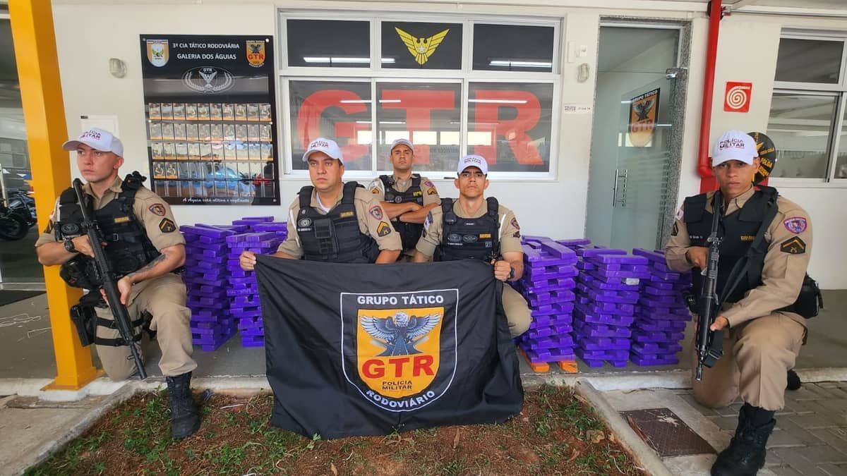Polícia apreende uma tonelada de maconha avaliada em mais de R$ 2 milhões na BR-381 em Betim