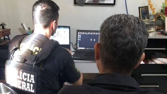 Policiais prenderam homem em flagrante por imagens de abuso sexual infantil