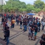 Policiais civis se manifestam contra Regime de Recuperação Fiscal em frente à ALMG