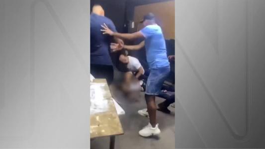 Policial militar é espancado durante festa no Rio de Janeiro; veja vídeo.