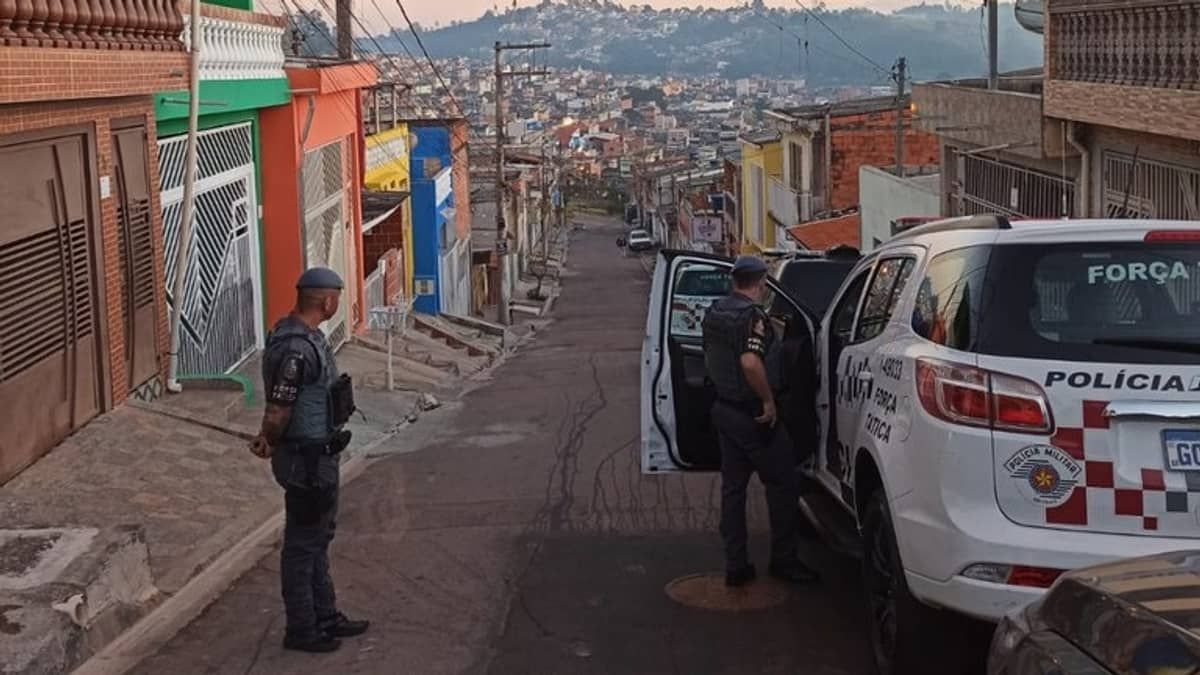 Operação mira quadrilha de roubo de cargas, em SP 