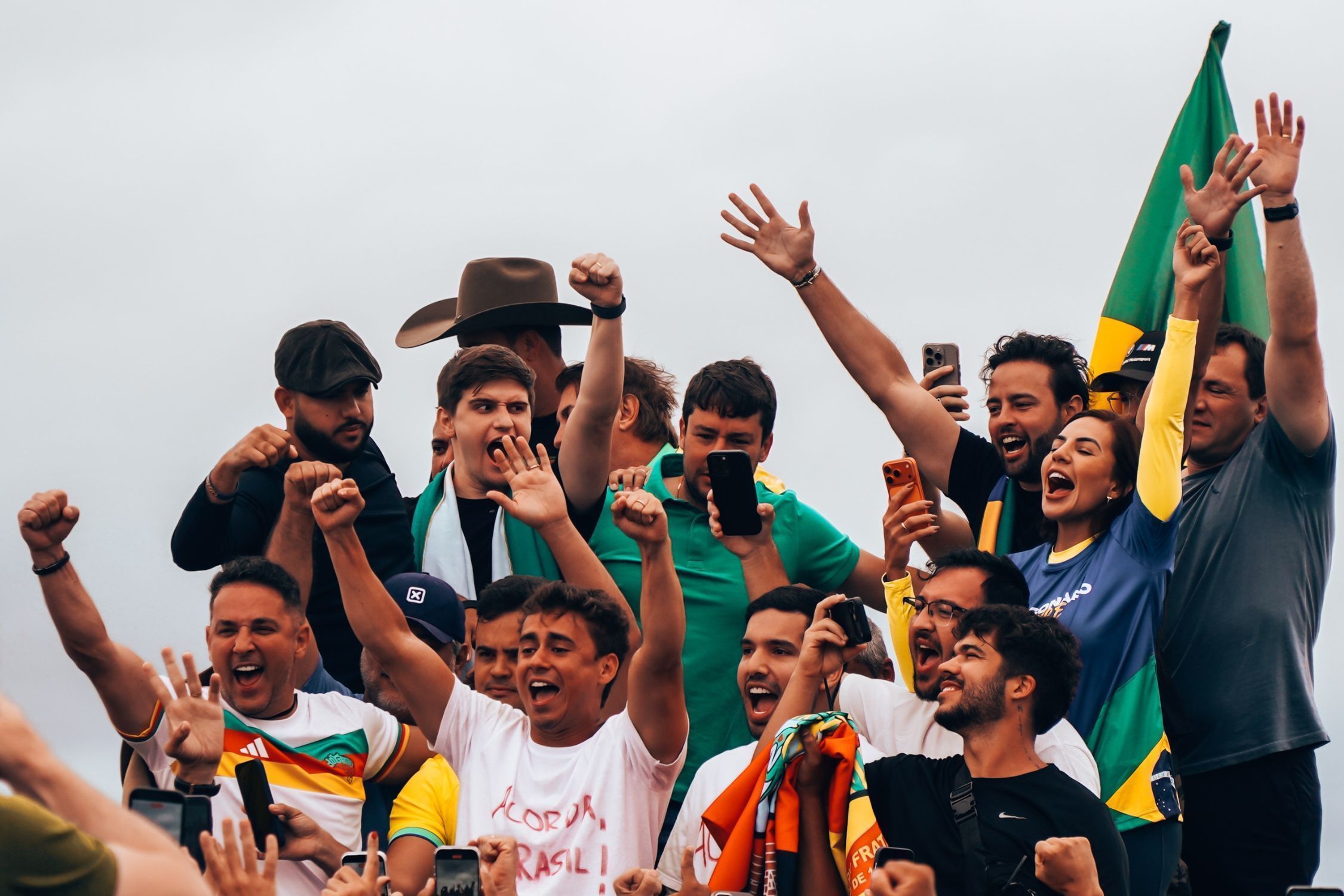 Nikolas chega aos 100 km de caminhada e pressiona Congresso por CPMIs