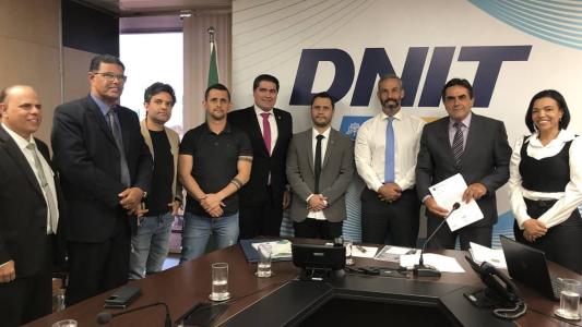 Políticos de Minas foram à sede do Dnit tratar da BR-494