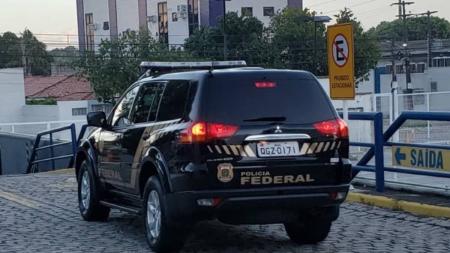 Políticos, juízes e jornalistas teriam sido monitorados ilegalmente