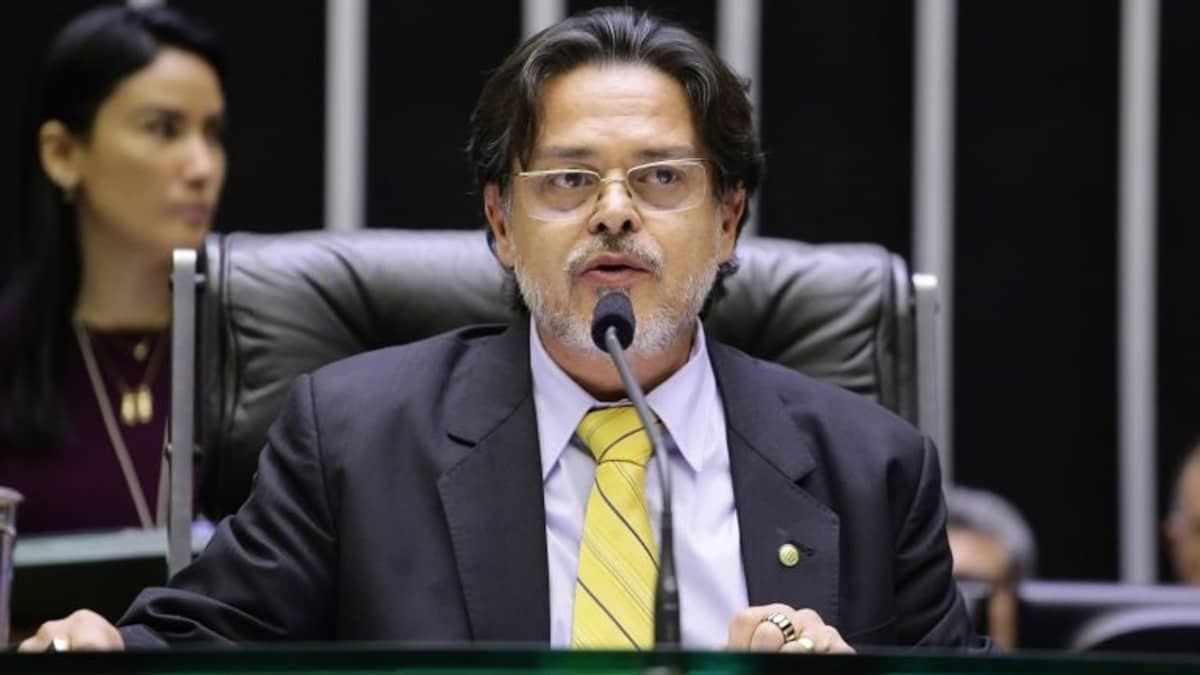 ‘O Pai das Apaes’, morre ex-deputado Eduardo Barbosa