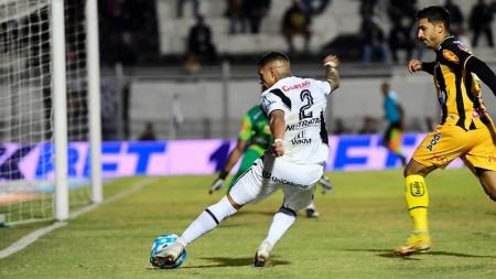 Ponte busca distância do Z4