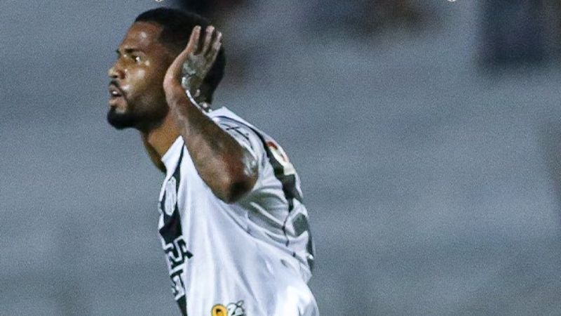 Ponte Preta goleia o Amazonas em casa e dá 'salto' na tabela da Série B