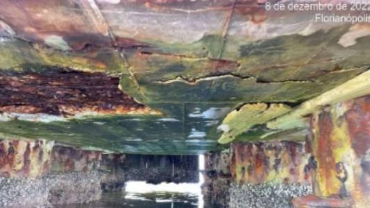 Pontes em Florianópolis têm “corrosão avançada” e risco estrutural, diz empreiteira; veja fotos.