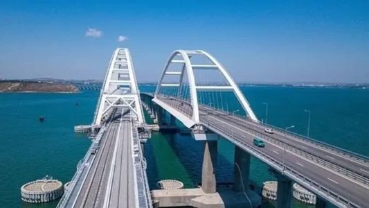 Pontes entre a Rússia e a Crimeia