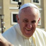 Papa Francisco não fará Ângelus de domingo em público, mas 'está bem' 