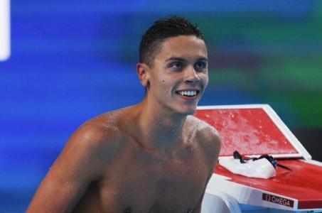 David Popovici após se sagrar campeão mundial nos 100m livres do Mundial de Esportes Aquáticos de 2025