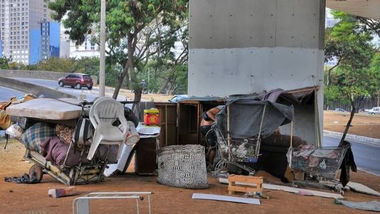 População em situação de rua de Belo Horizonte triplicou nos últimos 10 anos